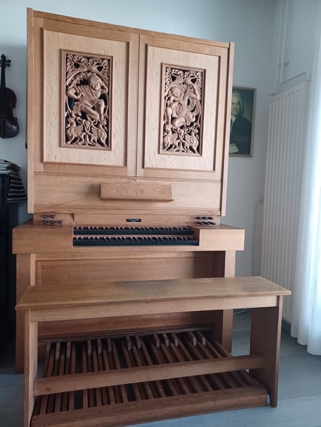 Practice Organ by van Vulpen
